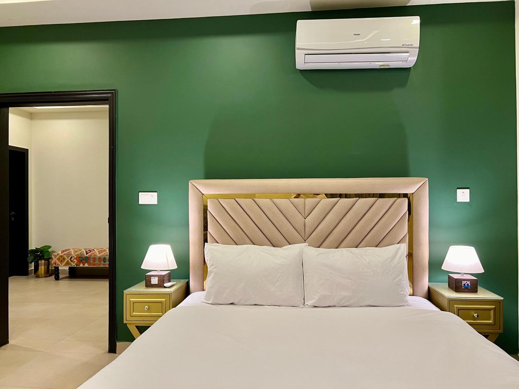 Serenity Corner 4 Bhk อิสลามาบัด ภายนอก รูปภาพ