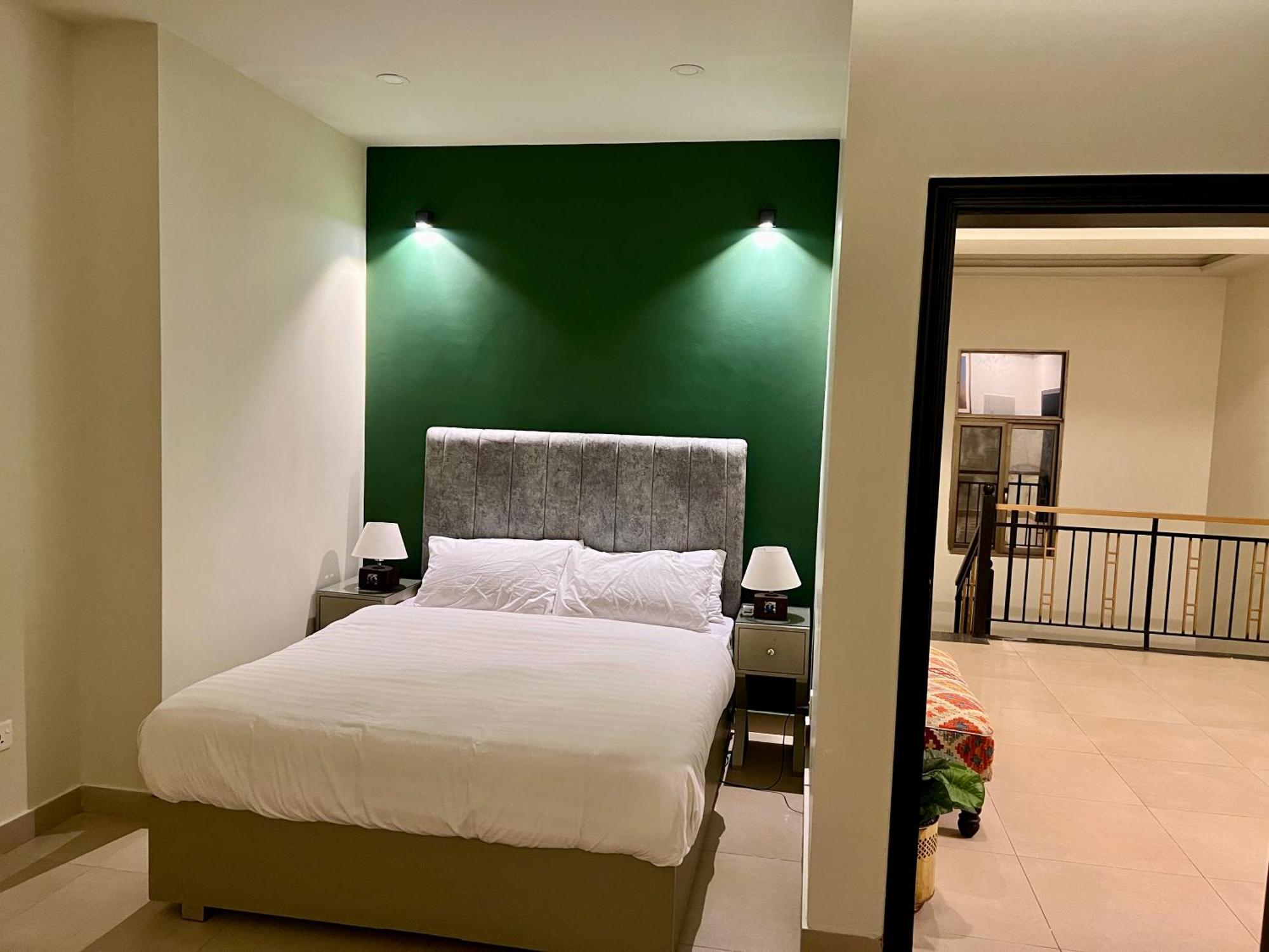 Serenity Corner 4 Bhk อิสลามาบัด ภายนอก รูปภาพ