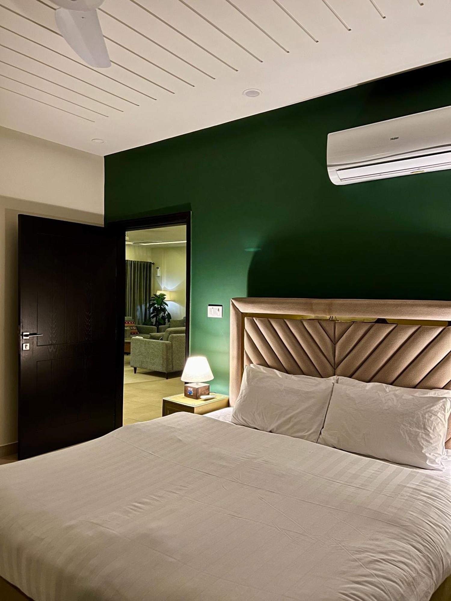 Serenity Corner 4 Bhk อิสลามาบัด ภายนอก รูปภาพ