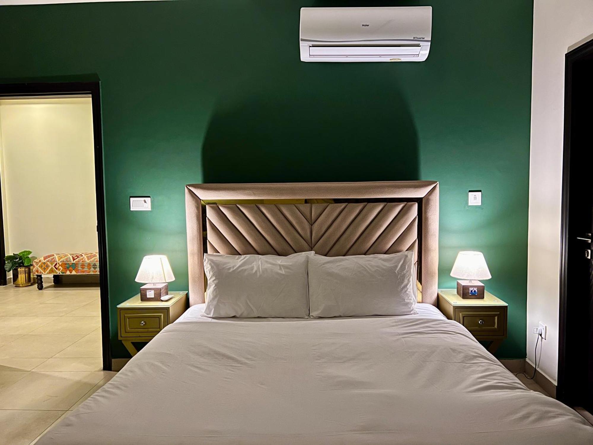 Serenity Corner 4 Bhk อิสลามาบัด ภายนอก รูปภาพ
