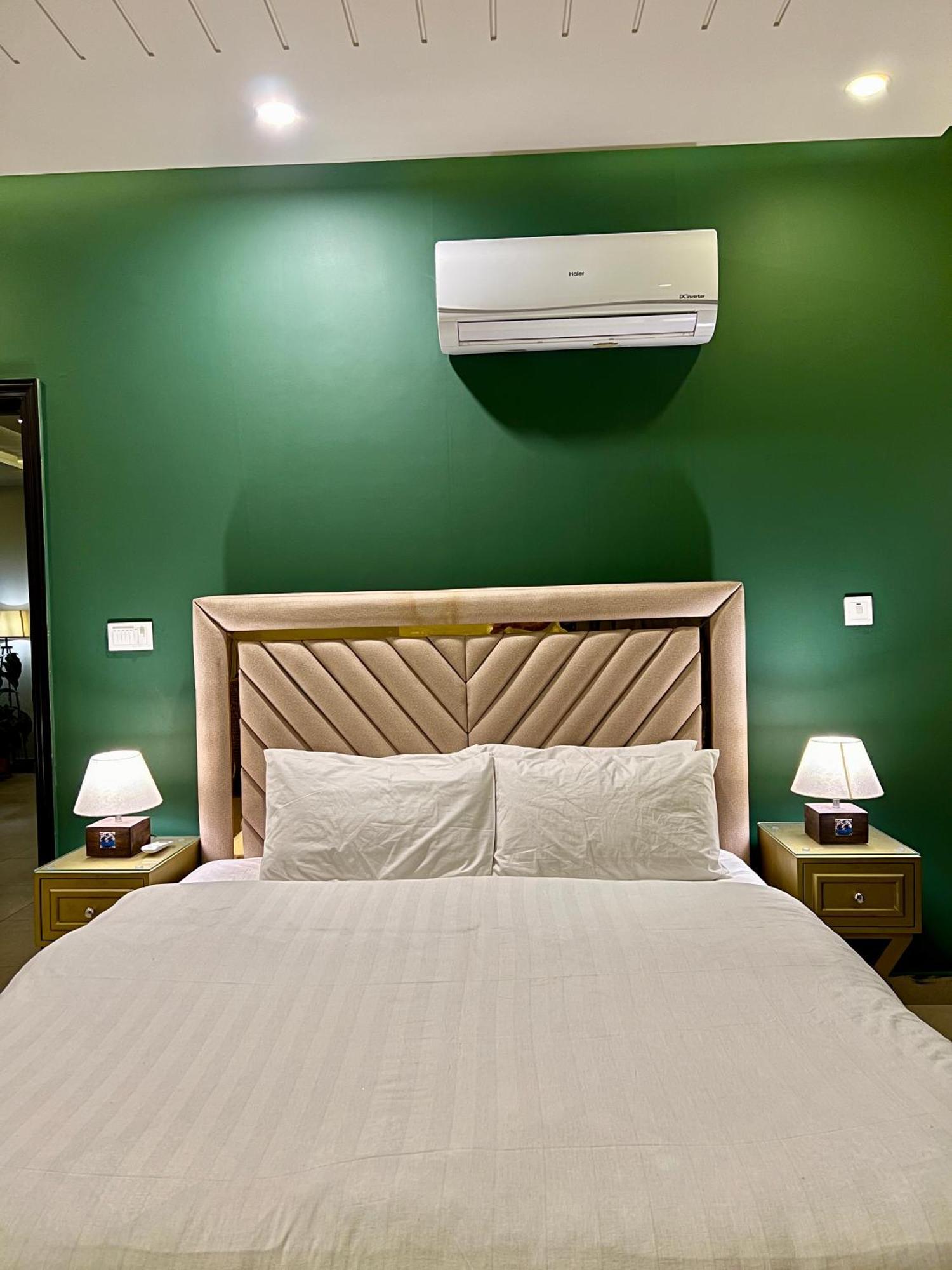 Serenity Corner 4 Bhk อิสลามาบัด ภายนอก รูปภาพ