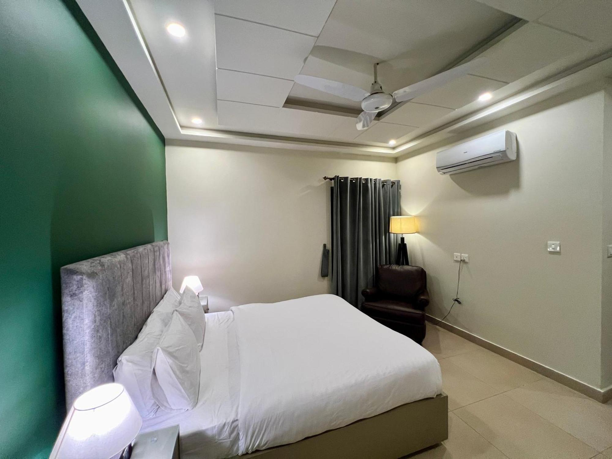Serenity Corner 4 Bhk อิสลามาบัด ภายนอก รูปภาพ