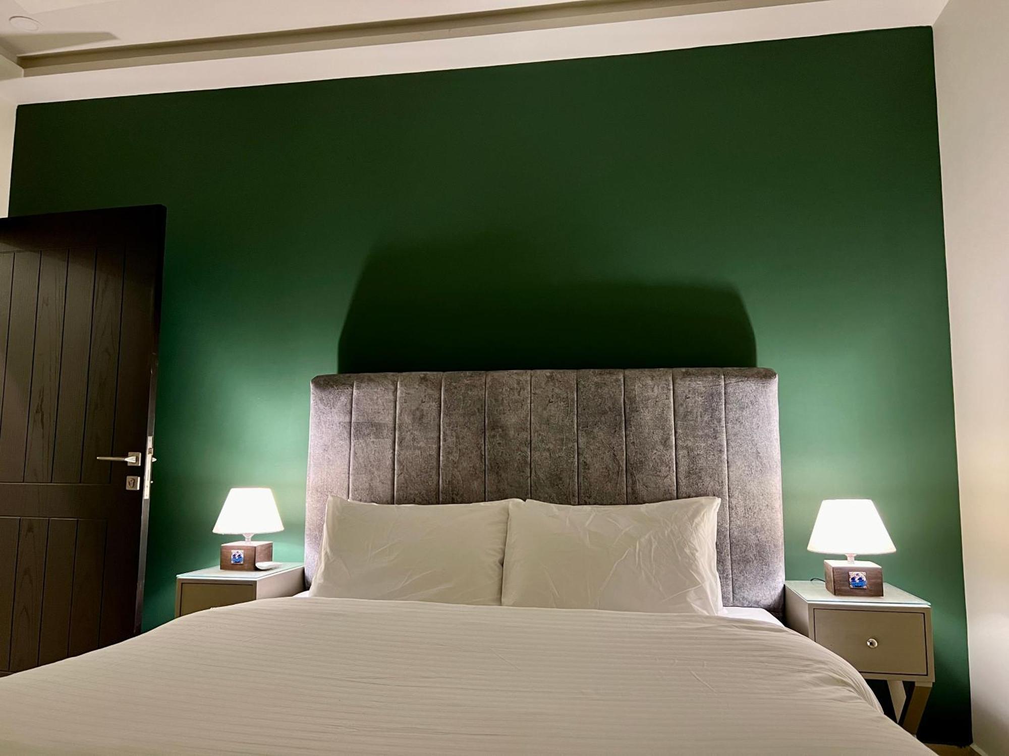 Serenity Corner 4 Bhk อิสลามาบัด ภายนอก รูปภาพ